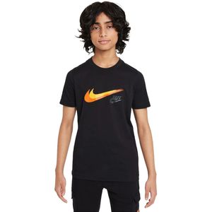 Nike sportswear graphic t-shirt in de kleur zwart.