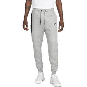 Nike tech fleece joggingbroek in de kleur grijs.