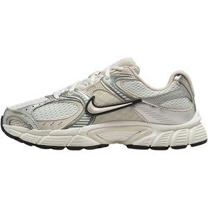 Nike v5 rnr in de kleur wit.