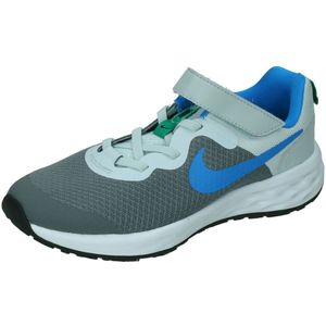 Nike revolution 6 in de kleur grijs.