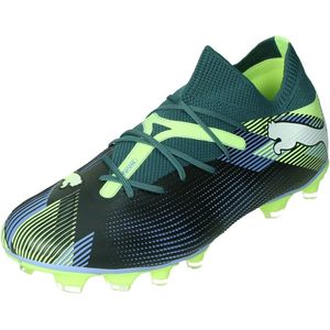 Puma future 7 match fg/ag in de kleur grijs.