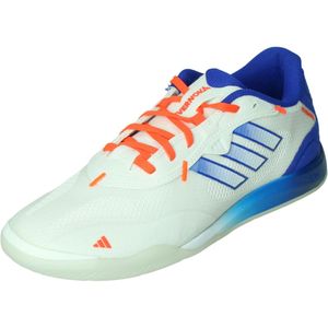 Adidas fevernova court in de kleur wit.