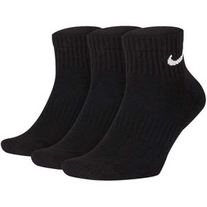 Nike everyday cushioned enkel sokken in de kleur zwart.