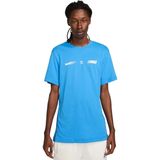 Nike sportswear standard issue t-shirt in de kleur blauw.