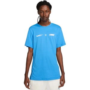 Nike sportswear standard issue t-shirt in de kleur blauw.