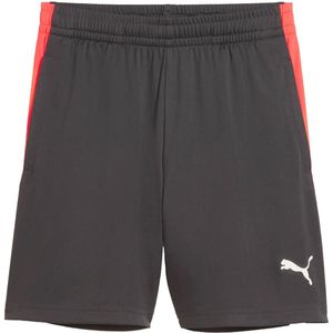 Puma individualliga trainingsshort in de kleur grijs.