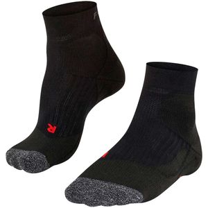Falke te2 short tennis sokken in de kleur zwart.