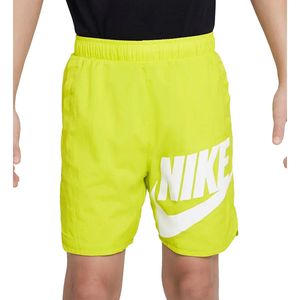 Nike sportswear woven short in de kleur lime.