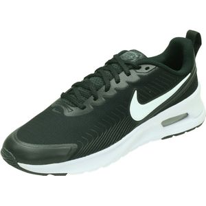 Nike air max nuaxis in de kleur zwart.