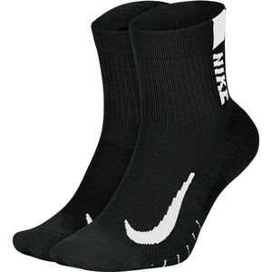 Nike multiplier running ankle in de kleur zwart.