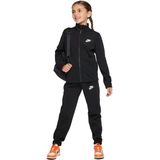 Nike sportswear trainingspak in de kleur zwart.
