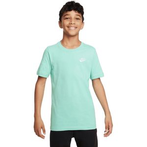 Nike sportswear embered futura t-shirt in de kleur groen.