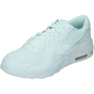 Nike air max excee in de kleur wit.