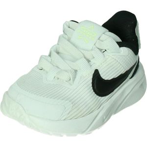 Nike star runner 4 in de kleur wit.