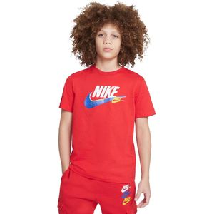 Nike sportswear t-shirt in de kleur rood.