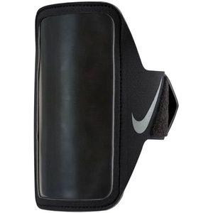 Nike lean arm band in de kleur zwart/zilver.