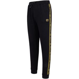 Cruyff xicota joggingbroek in de kleur zwart.