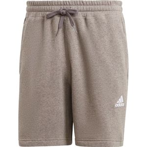 Adidas seasonal essentials mã©lange short in de kleur bruin.