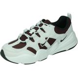 Nike tech hera in de kleur ecru.