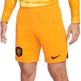 Nederlands elftal dri-fit short in de kleur oranje.