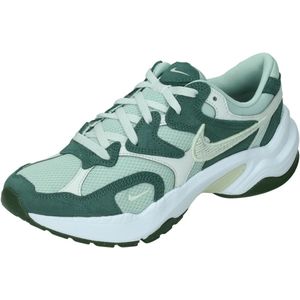 Nike al8 in de kleur groen.