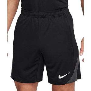 Nike strike dri-fit short in de kleur zwart.