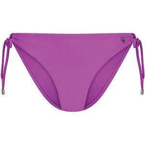Beachlife mid waist bikinibroekje in de kleur paars.