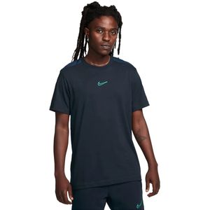 Nike sportswear graphic t-shirt in de kleur blauw.