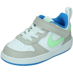 Nike court borough low recraft in de kleur grijs.