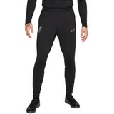 Liverpool men drifit strike pant in de kleur zwart.