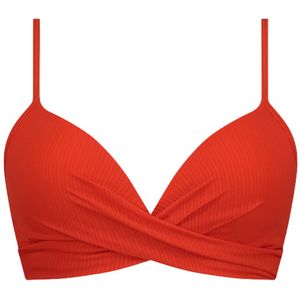 Beachlife fiery red twist bikinitop in de kleur rood.
