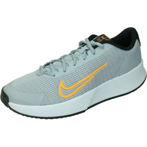 Nike court vapor lite 2 in de kleur grijs.