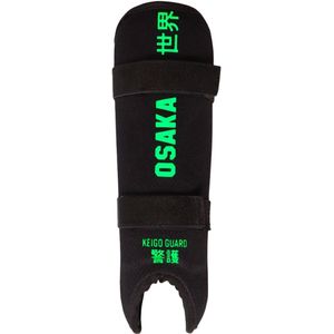 Osaka hockey keigo shinguard in de kleur zwart.