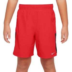 Nike b nk df challenger short in de kleur rood.