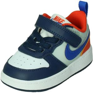 Nike court borough low recraft in de kleur blauw.