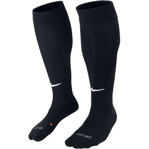 Nike classic ii cushion voetbalkousen in de kleur zwart.