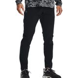 Under armour stretch woven trainingsbroek in de kleur zwart.