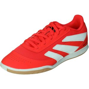 Adidas predator club indoor sala in de kleur rood.