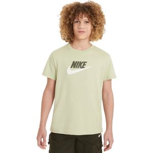 Nike sportswear t-shirt in de kleur groen.