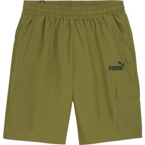 Puma essentials woven cargo short in de kleur groen.