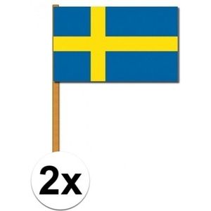 2x Luxe zwaaivlag Zweden