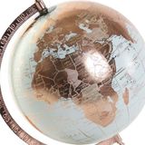Wereldbol/globe op voet - kunststof - blauw/rose goud - home decoratie artikel - D20 x H30 cm