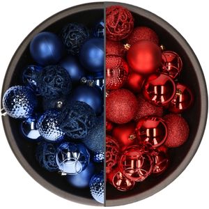 74x stuks kunststof kerstballen mix van rood en kobalt blauw 6 cm