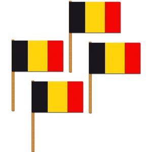 Set van 4x stuks luxe grote zwaaivlaggen Belgie 30 x 45 cm