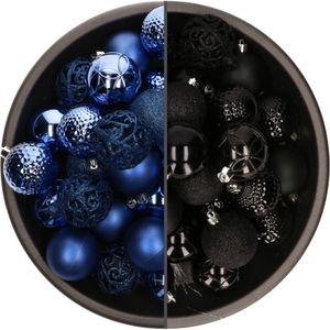 74x stuks kunststof kerstballen mix zwart en kobalt blauw 6 cm