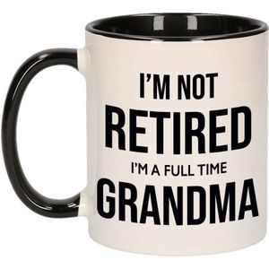 Im not retired im a full time grandma / oma pensioen mok / beker wit met zwart afscheidscadeau 300 m