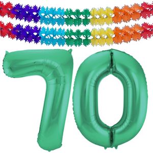 Grote folie ballonnen cijfer 70 in het glimmend groen 86 cm en 2x feestslingers