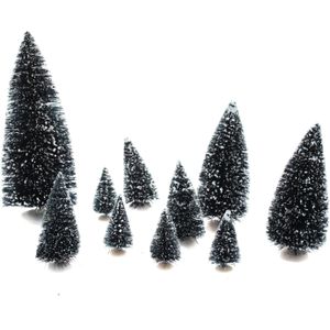 Kerstdorp accessoires - miniatuur boompjes/kerstboompjes - 10x stuks