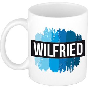 Naam cadeau mok / beker Wilfried met blauwe verfstrepen 300 ml