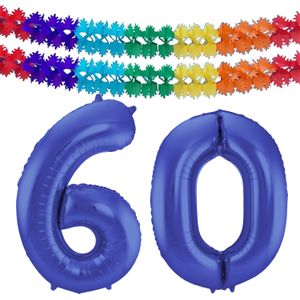 Grote folie ballonnen cijfer 60 in het blauw 86 cm en 2x feestslingers